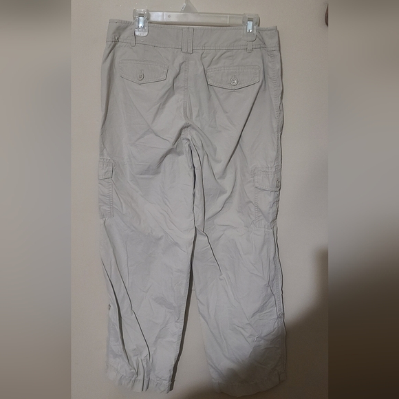 Women's Light Tan Cargo Pants Liz Claiborne Size 14 - Picture 2 of 4